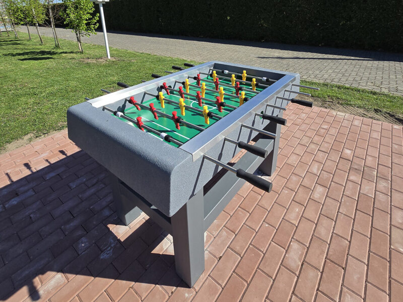 Zewnętrzny stół betonowy do gry w piłkarzyki - Archipark Zewnętrzny stół betonowy do gry w piłkarzyki na plac zabaw