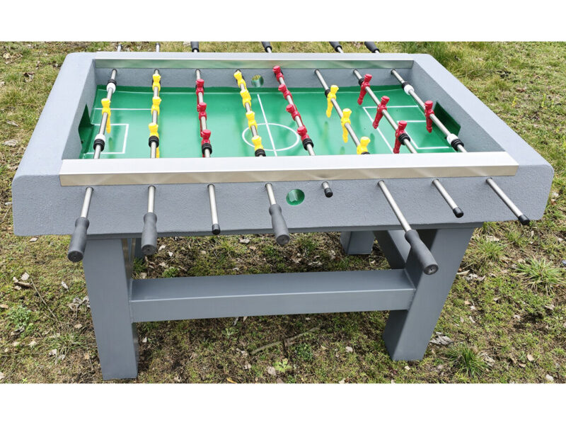 Zewnętrzny stół betonowy do gry w piłkarzyki - Archipark Zewnętrzny stół betonowy do gry w piłkarzyki z nogami stalowymi