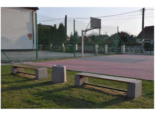 Ławka betonowa parkowa bez oparcia 407 | przy boisku szkolnym