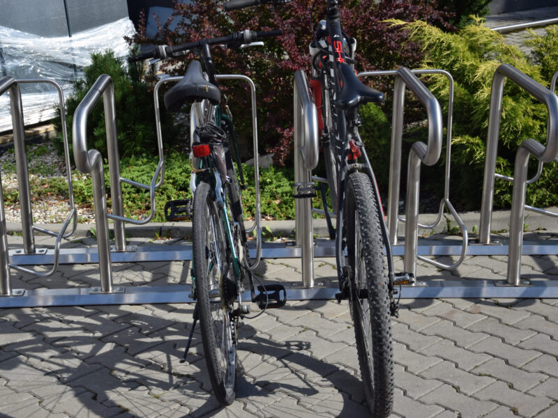 Parking rowerowy LONGO 11 INOX 420cm | z rowerami