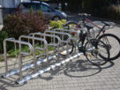 Parking rowerowy LONGO 11 INOX 420cm | z zaparkowanym rowerem