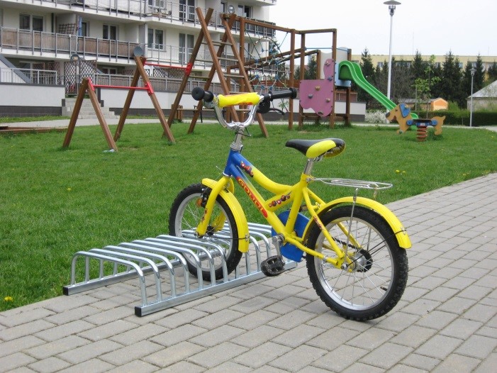 Stojak na rowery dziecięce YOGI ocynkowany