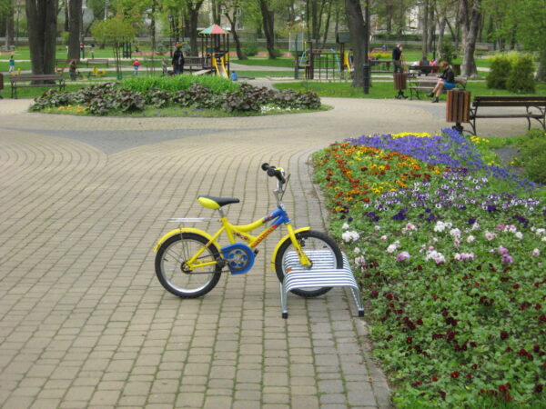 Stojak na rowery dziecięce YOGI