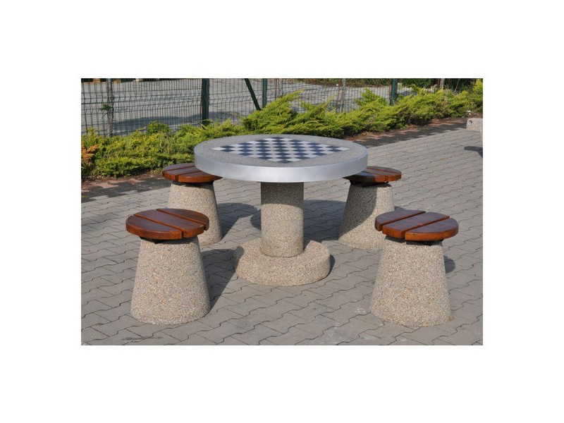 Stół szachowy betonowy okrągły z 4 hokerami | model 521 | z realizacji