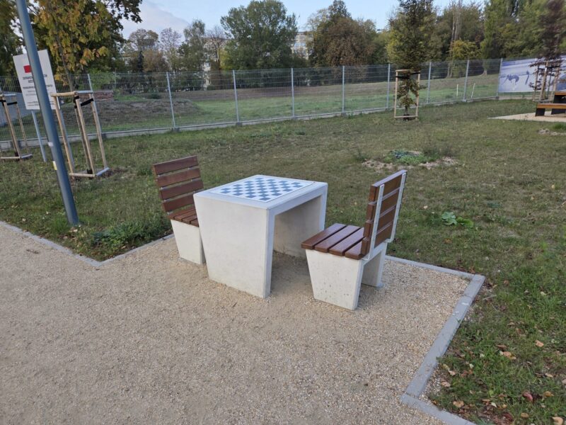 Stół betonowy do gry w szachy BARI II - Archipark Stłł szachowy betonowy