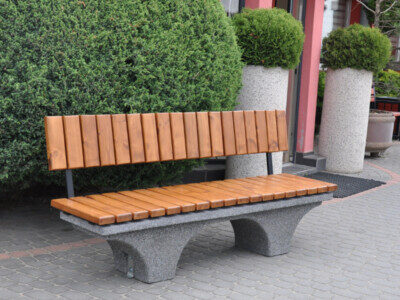 Ławka betonowa z oparciem, na masywnych nogach 420A - Archipark awka betonowa z oparciem, na masywnych nogach 420A (2)