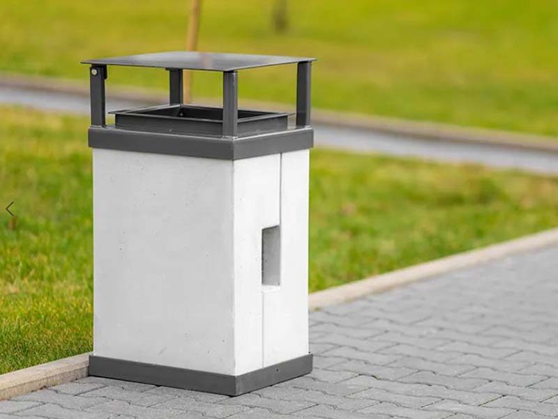 Kosz z betonu architektonicznego id. 600 z daszkiem